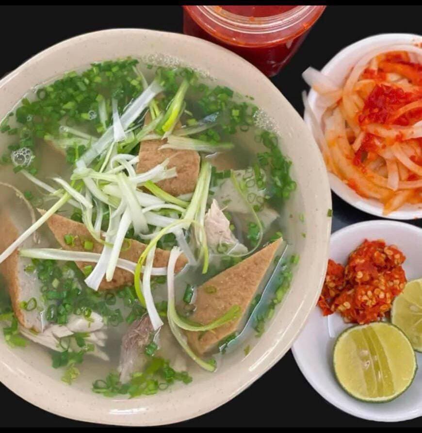 Bánh Canh Cá Dầm hương BMT